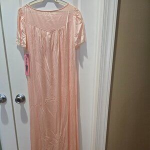 Vintage Shadowline Satin-Lustre Long Gown - Peach